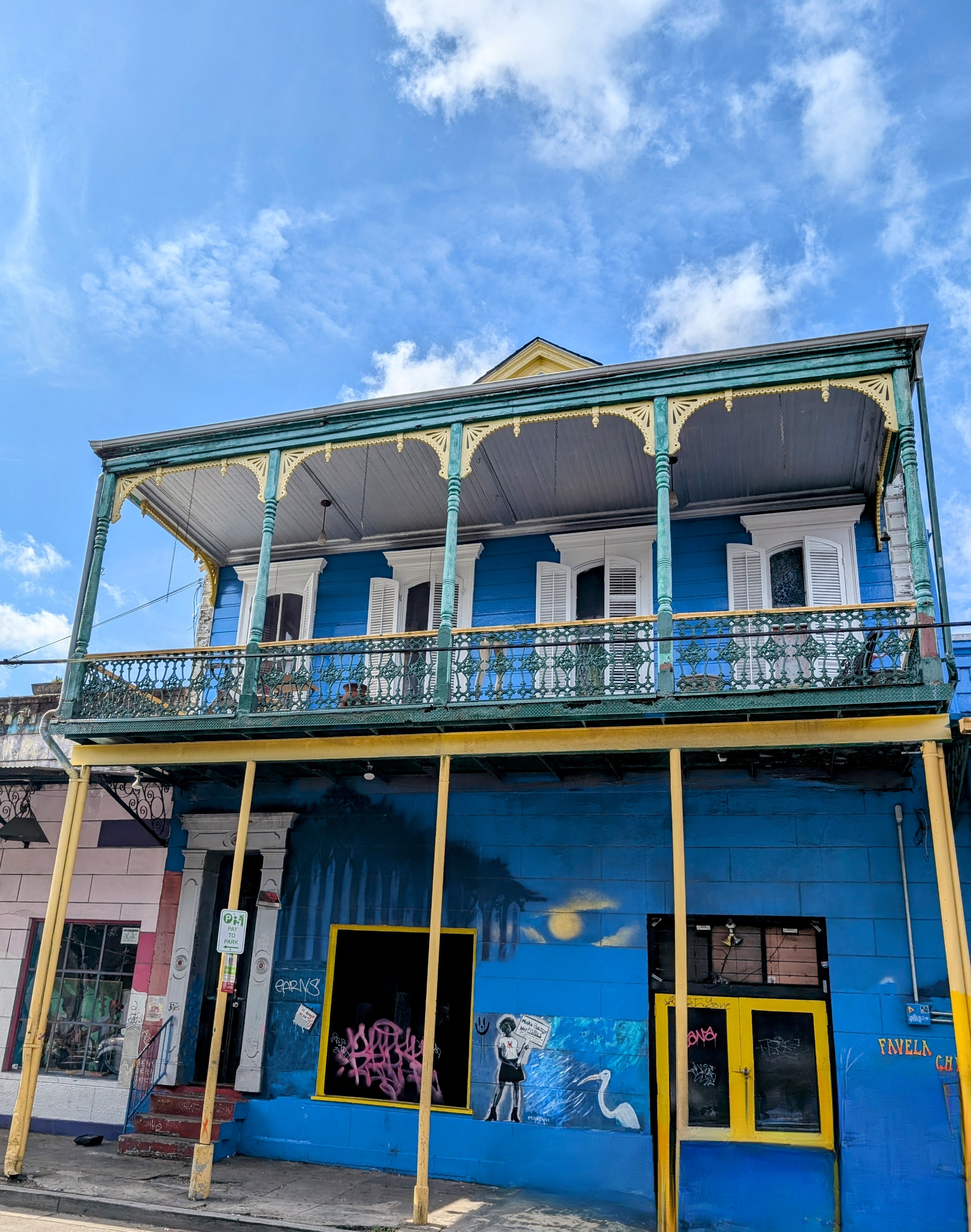 New Orleans Travel Guide: The Queen of the Mississippi & A Carnival for the Senses