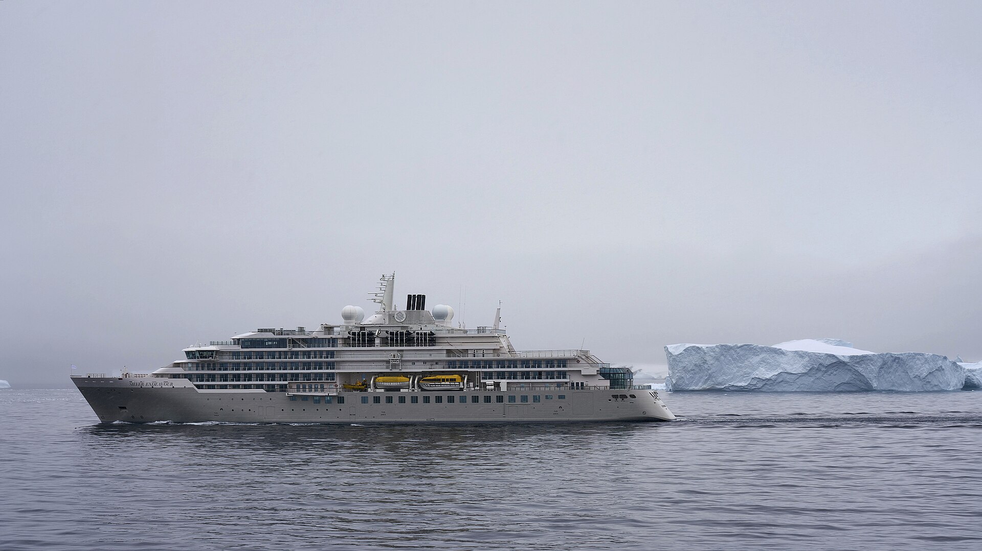 Small Ship vs Large Cruise Lines: A More Considered Way to Travel