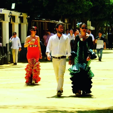Fashion at the Feria de Caballo Fashion at the Feria People Walking